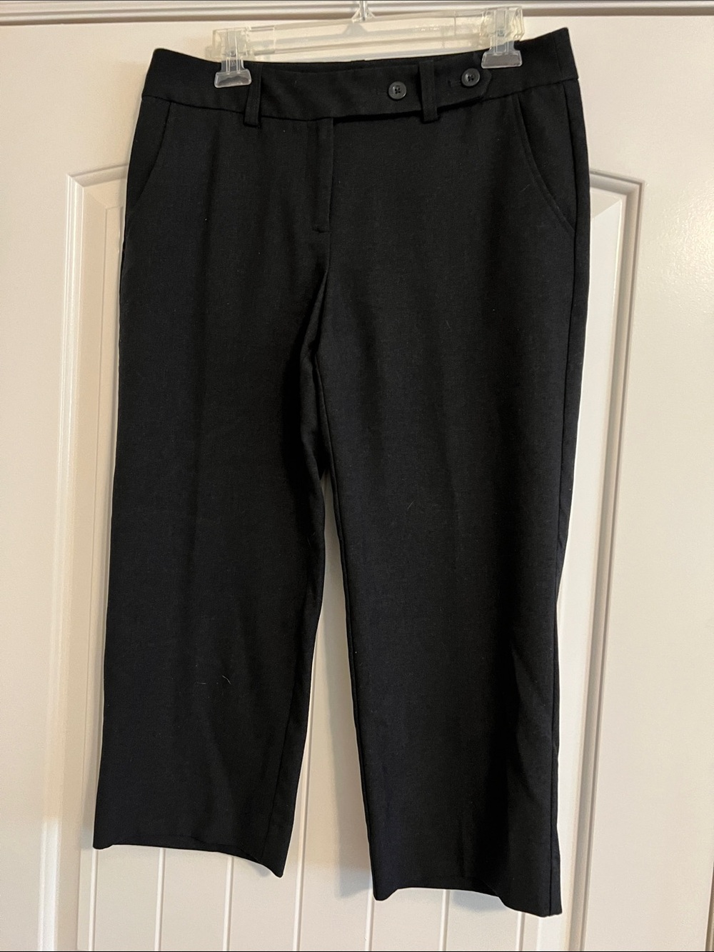 Ann Taylor dress capris, size 8